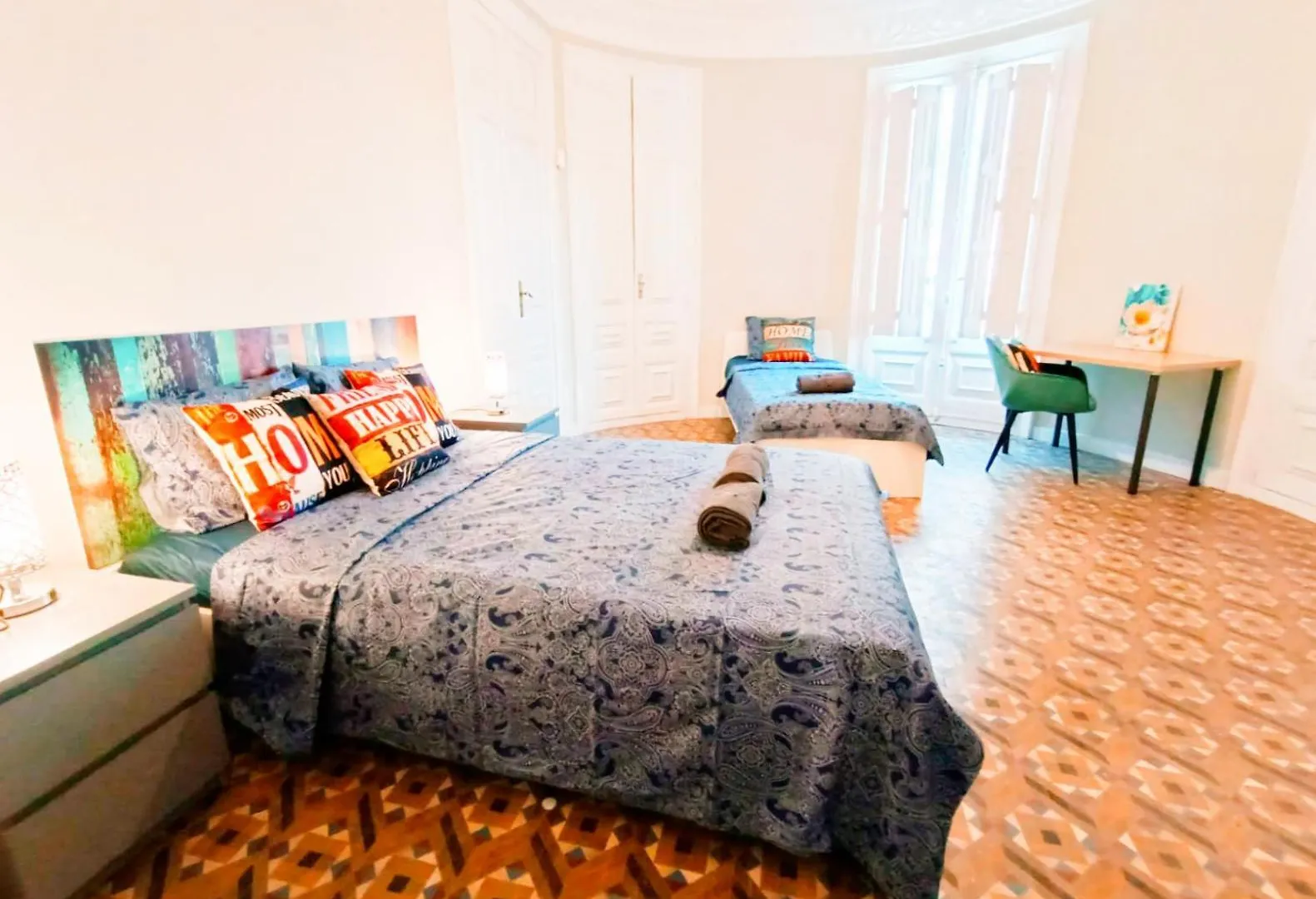 Oasis Rooms Barcelona - Roger Lluria Hostel