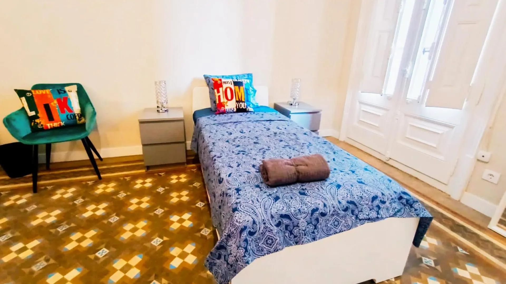 Oasis Rooms Barcelona - Roger Lluria Hostel